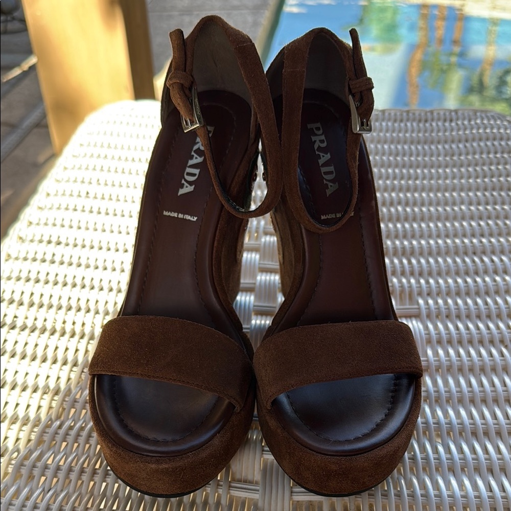 Prada Brown Heels with Elegant Design